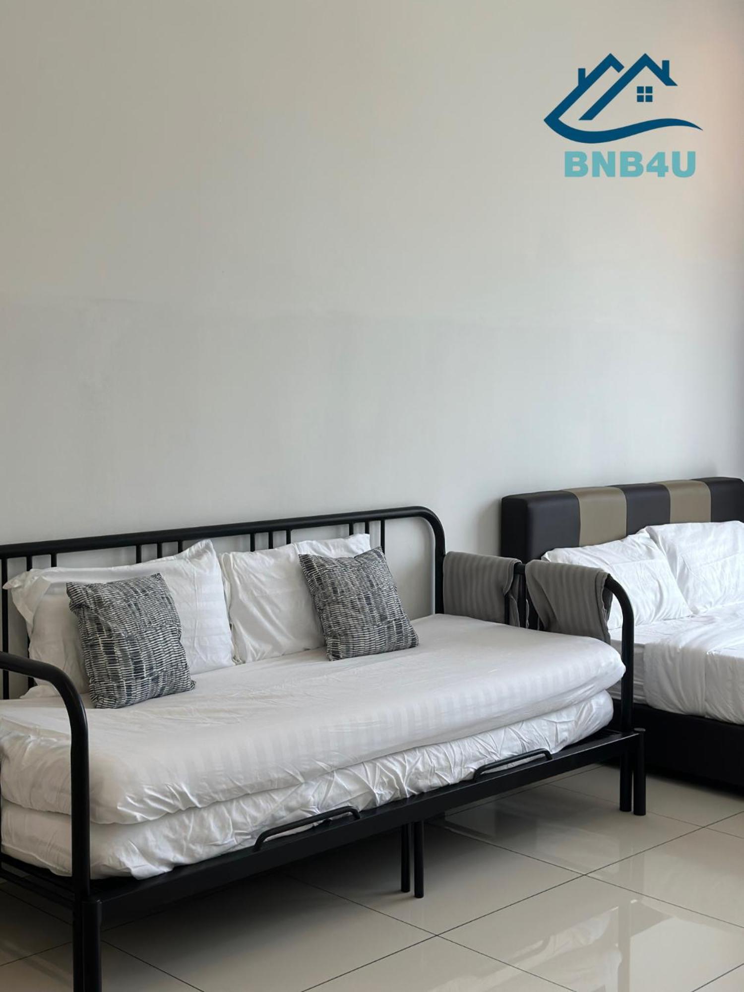 Beacon 2Br Infinity Pool - By Bnb4U 조지타운 외부 사진