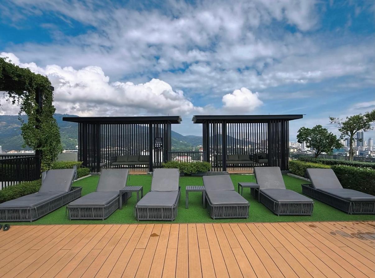 Beacon 2Br Infinity Pool - By Bnb4U 조지타운 외부 사진